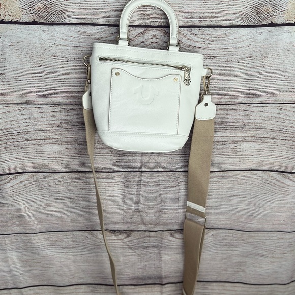 True Religion White crossbody bag - Picture 3 of 5